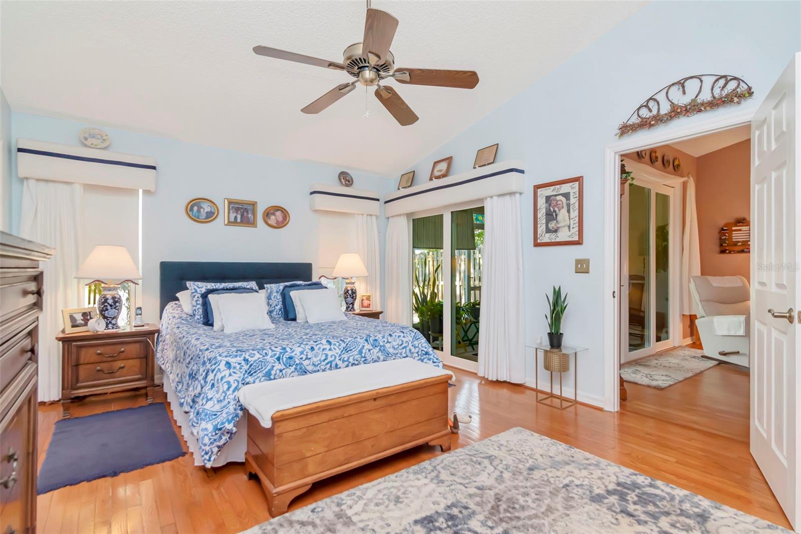 BROOKFIELD - Residential