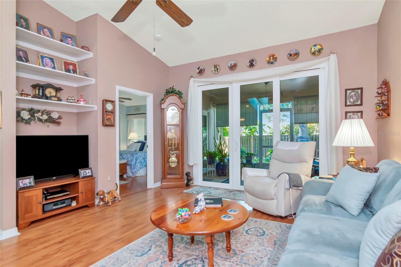 BROOKFIELD - Residential