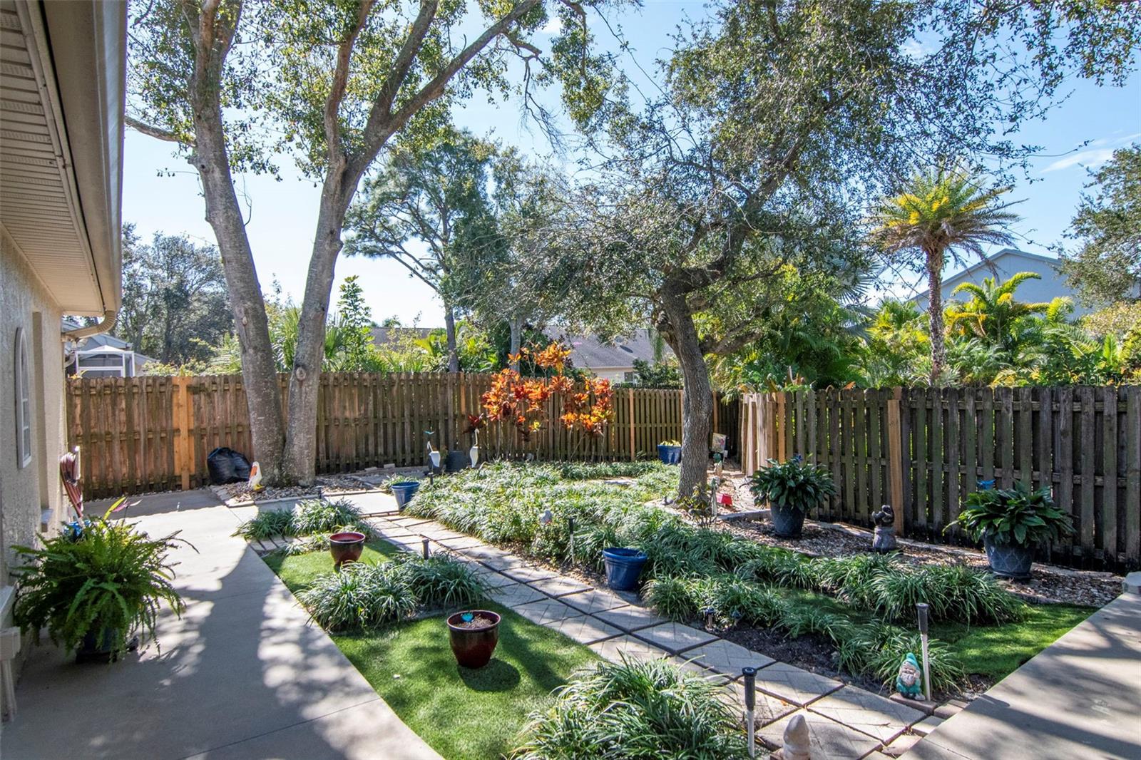 BROOKFIELD - Residential