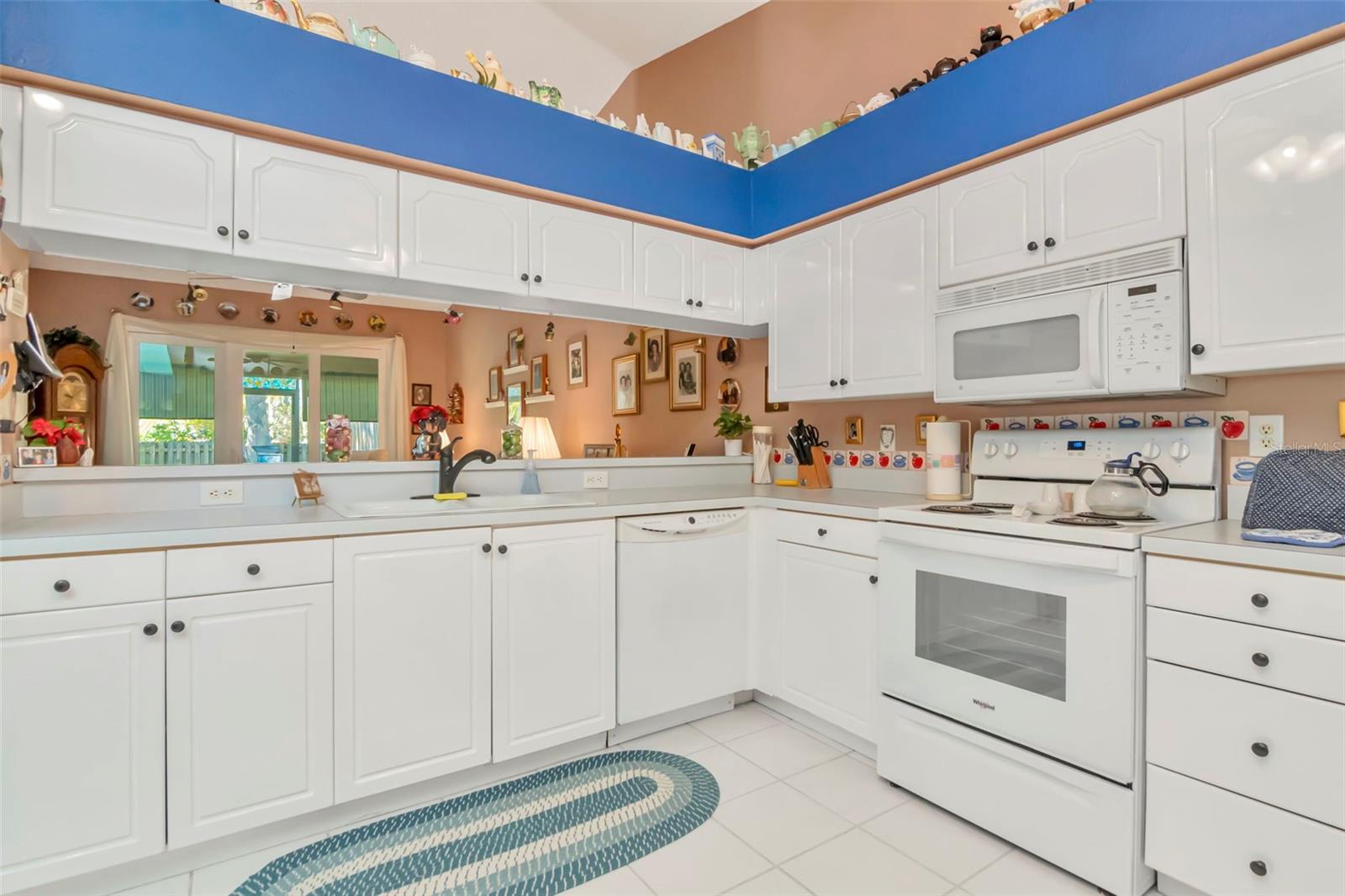 BROOKFIELD - Residential