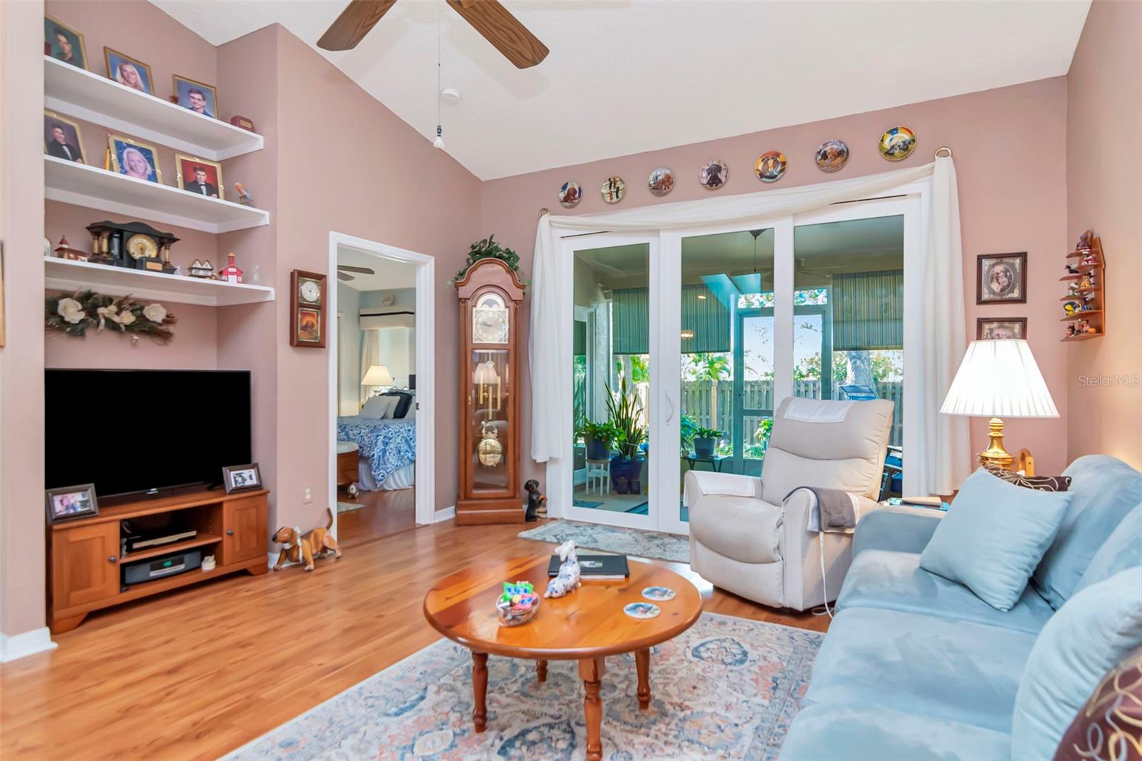 BROOKFIELD - Residential