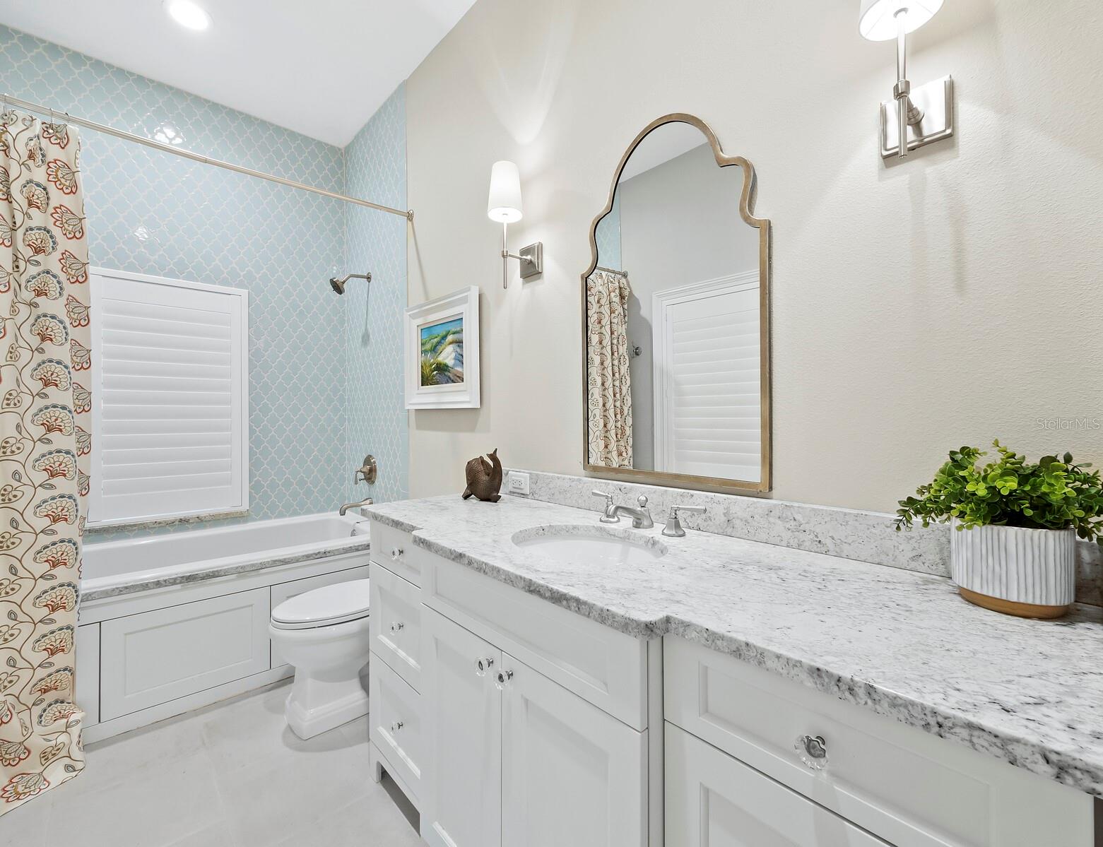 AVONDALE REPLAT - Residential