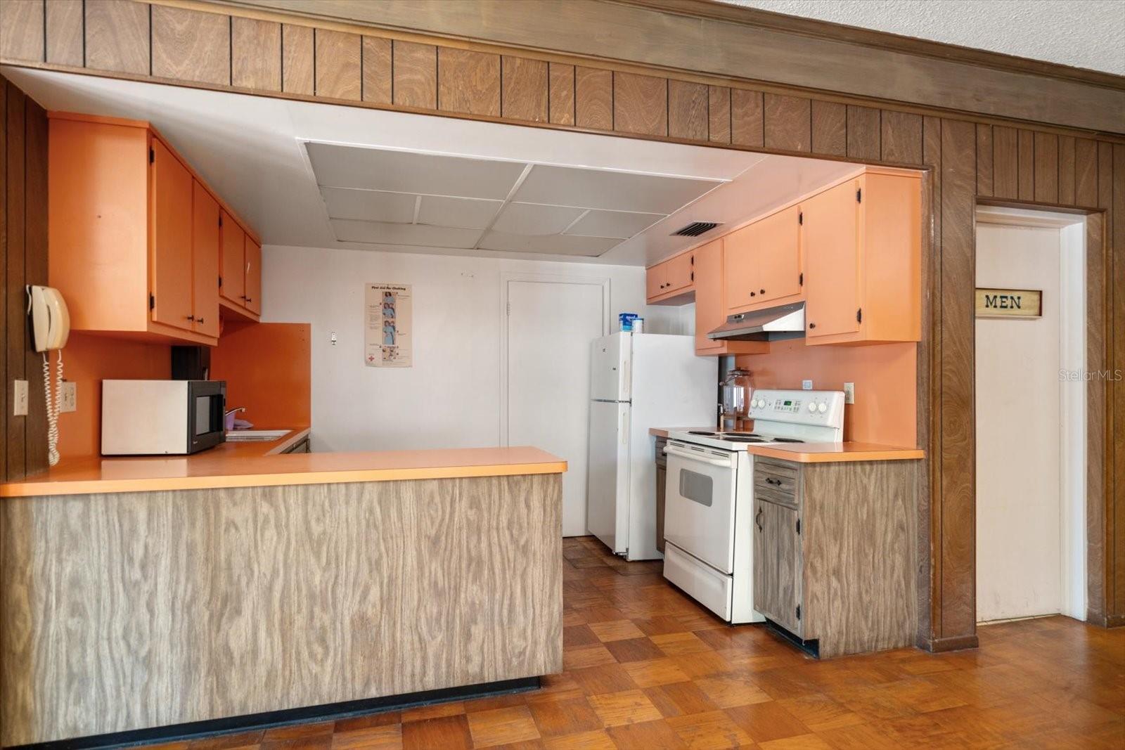 BAY EAST SIX CONDO - Residential