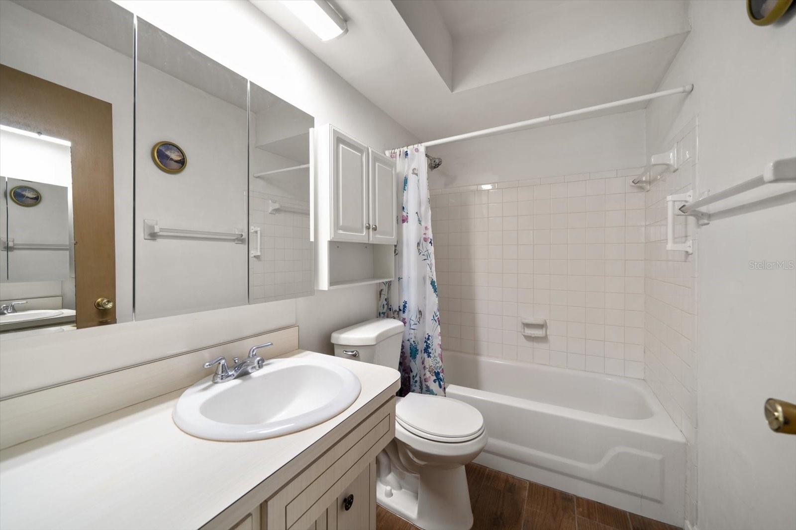 BAY EAST SIX CONDO - Residential