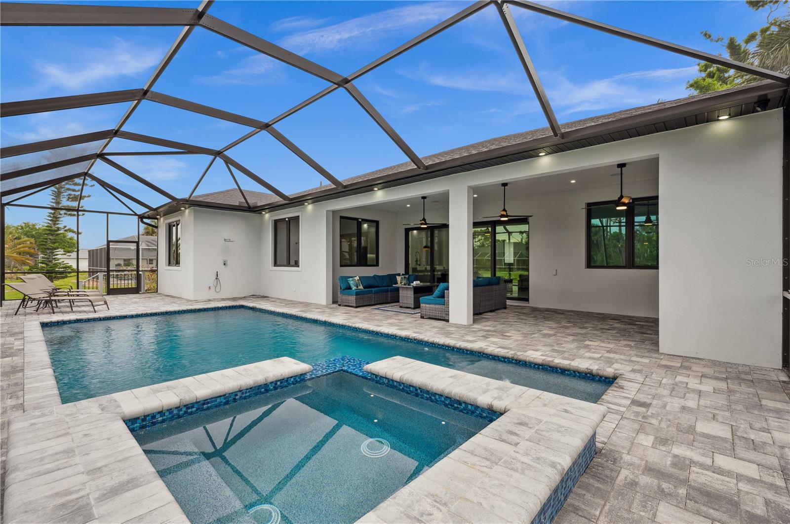 ROTONDA WEST LONG MEADOW - Residential