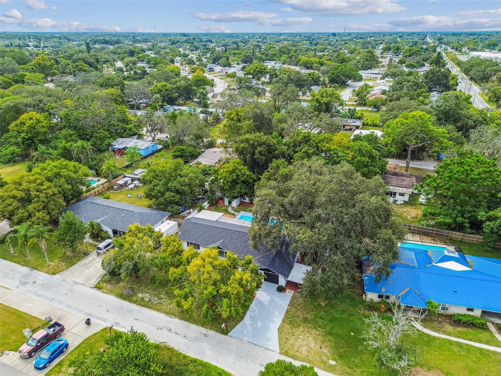 OLD GROVE - Residential