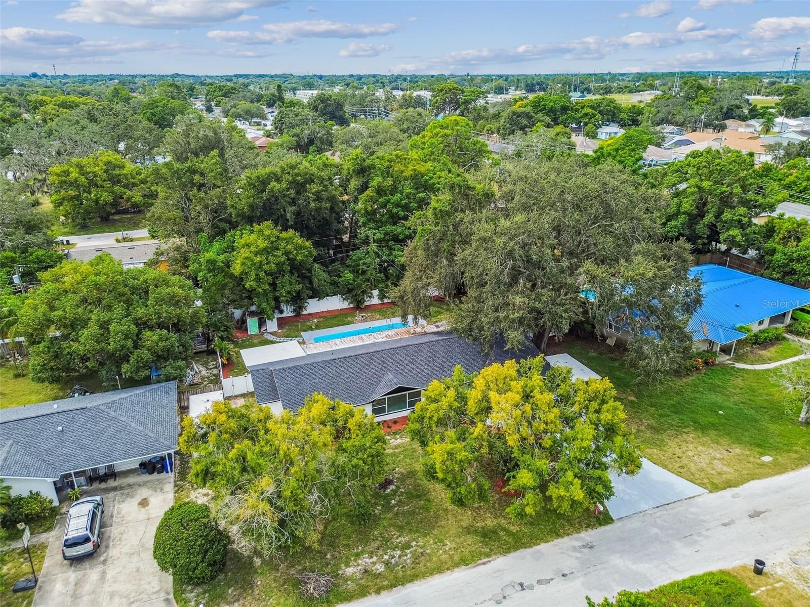 OLD GROVE - Residential