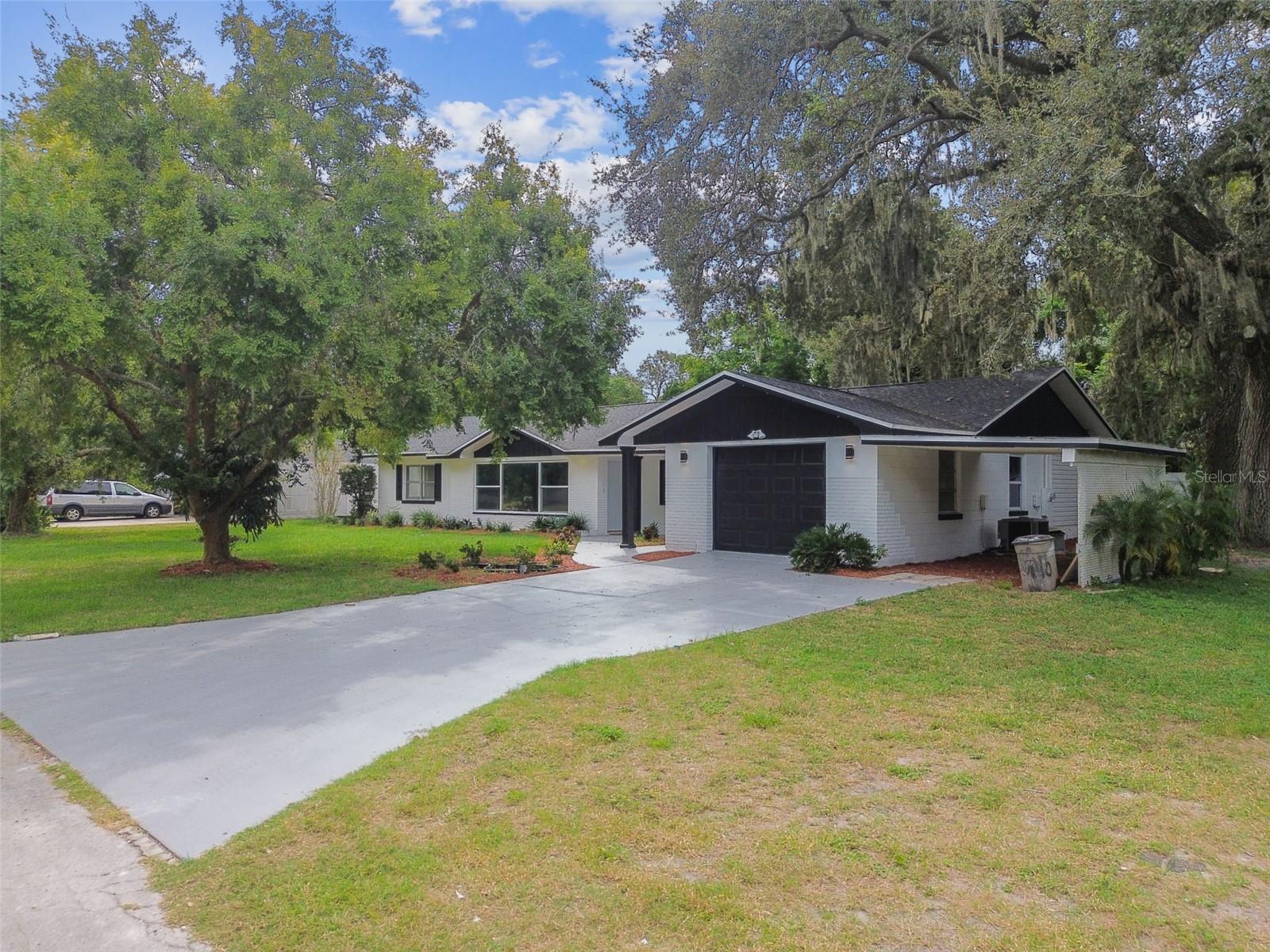 OLD GROVE - Residential