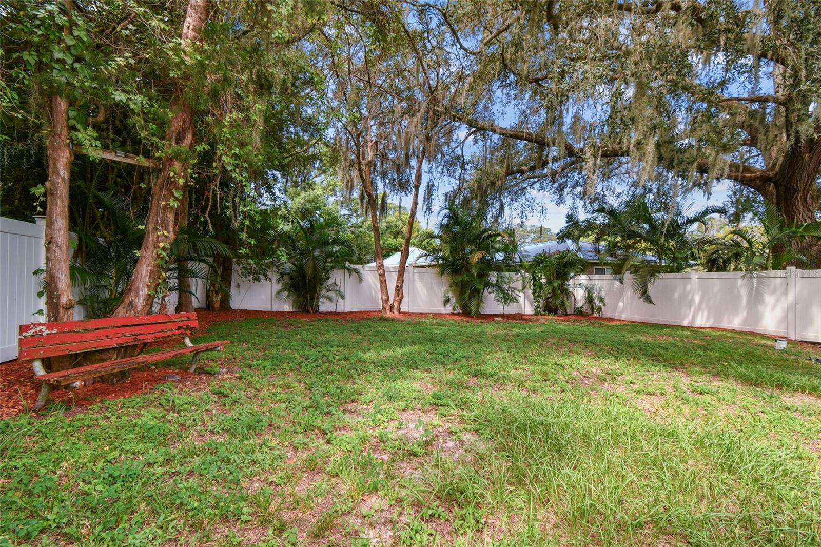 OLD GROVE - Residential