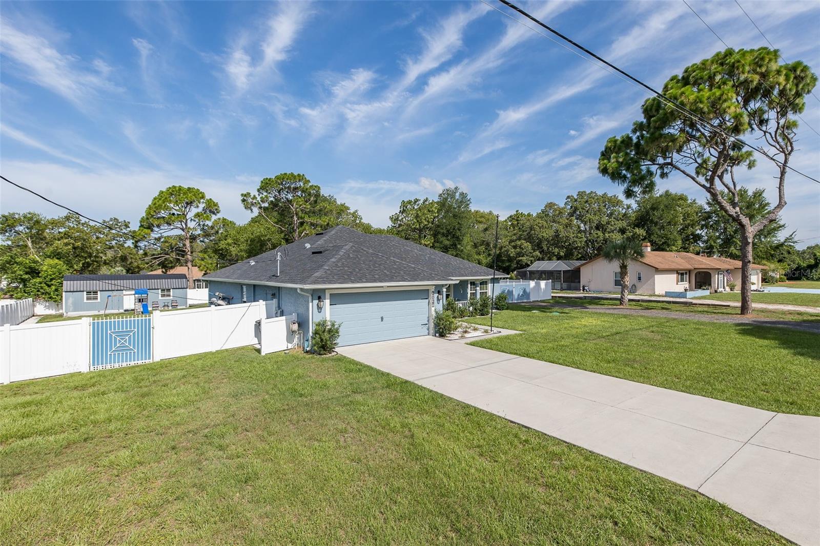 2027 FENTRESS COURT