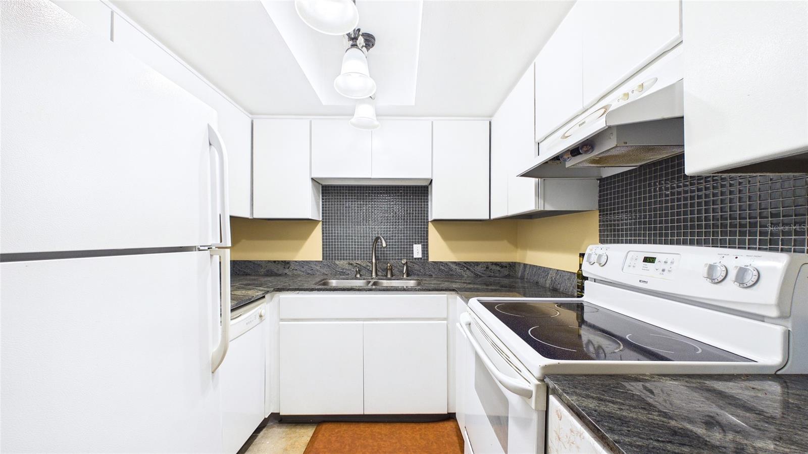 FRENCH QUARTER NORTH CONDO THE - Residential