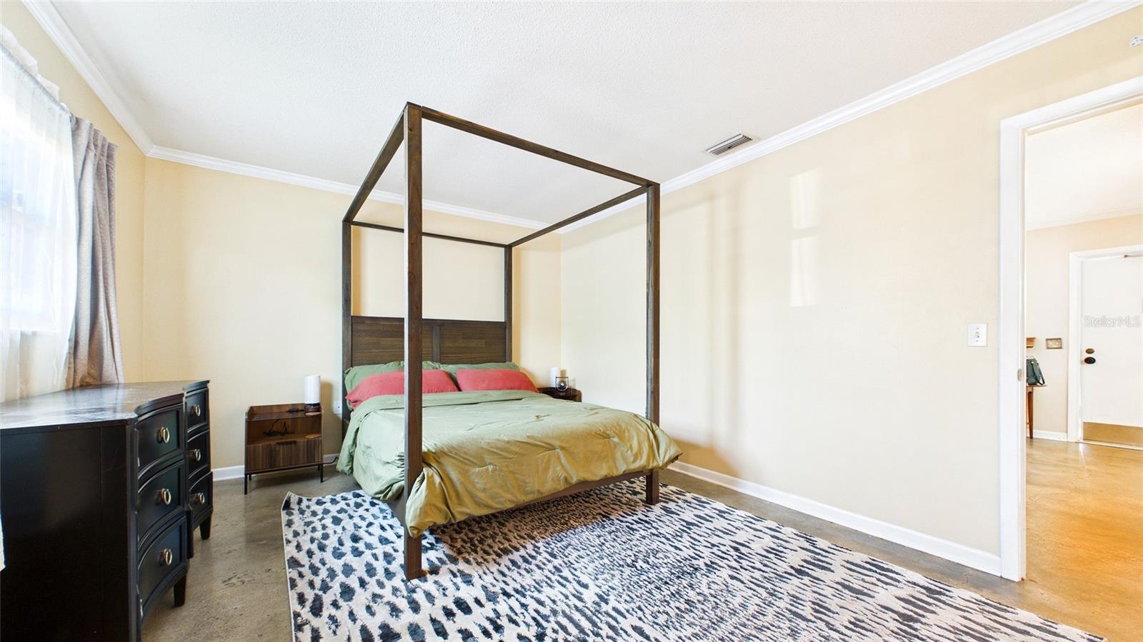 FRENCH QUARTER NORTH CONDO THE - Residential