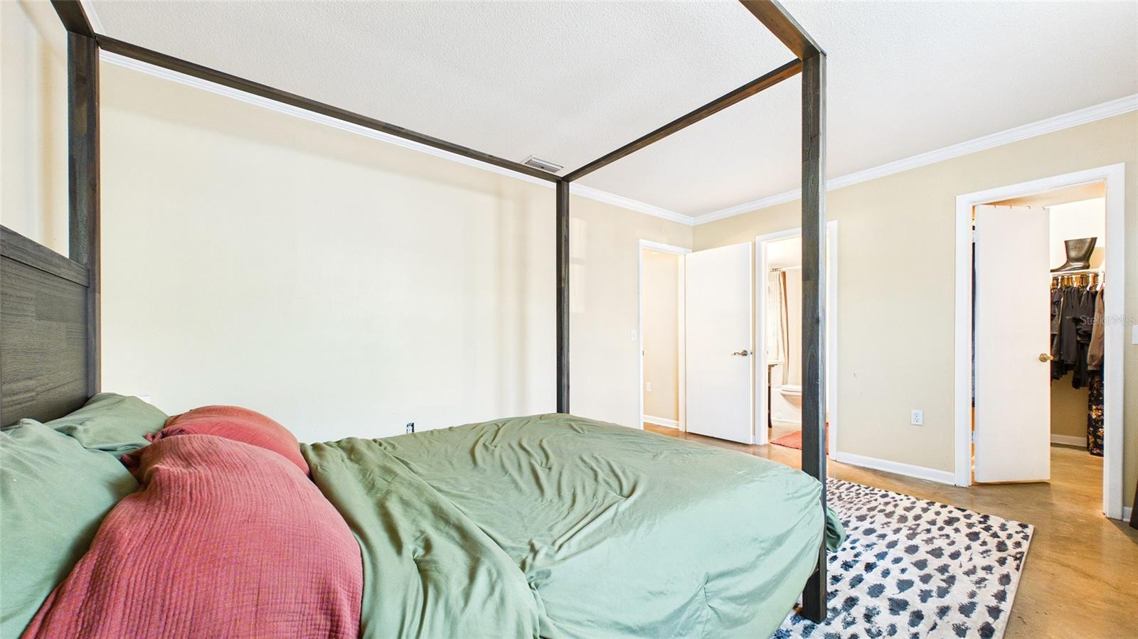 FRENCH QUARTER NORTH CONDO THE - Residential