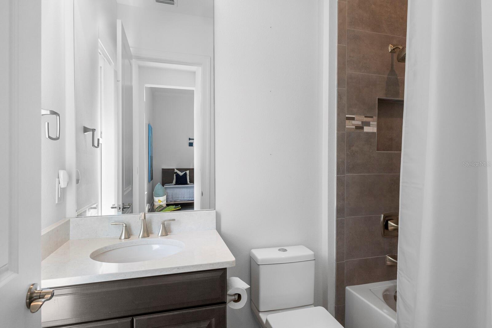 AZARIO ESPLANADE PH II SUBPH C-O - Residential