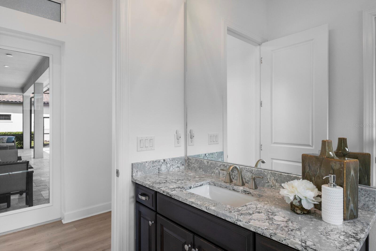 AZARIO ESPLANADE PH II SUBPH C-O - Residential