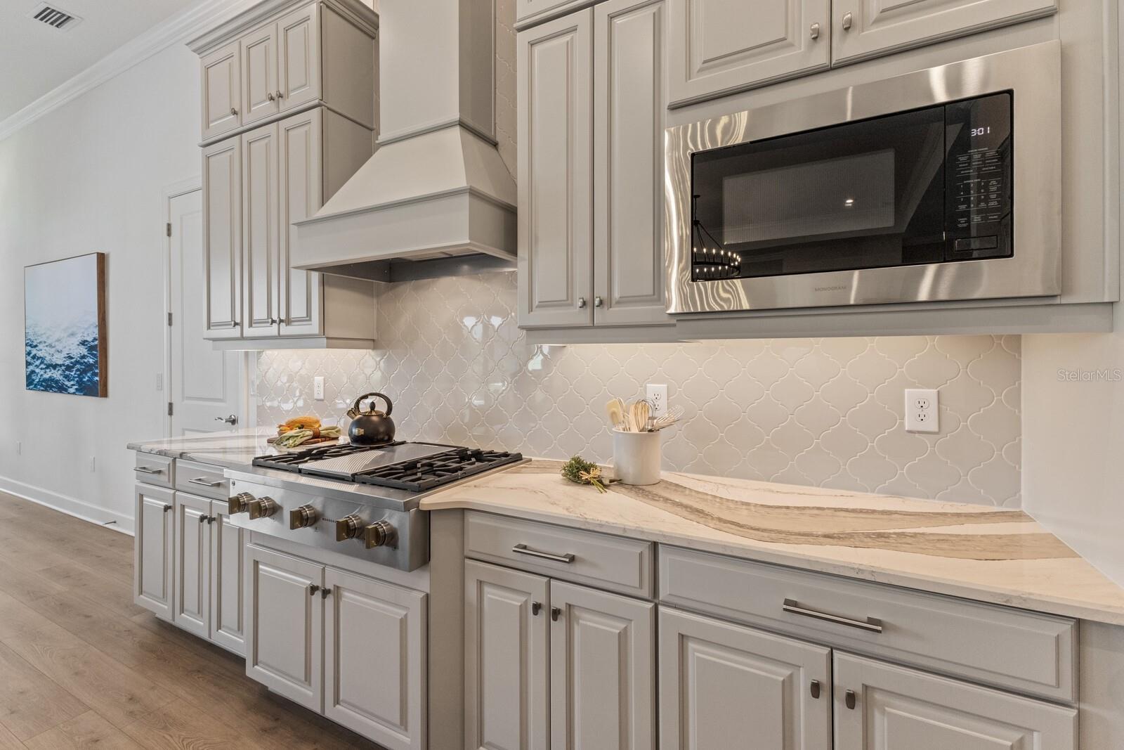 AZARIO ESPLANADE PH II SUBPH C-O - Residential