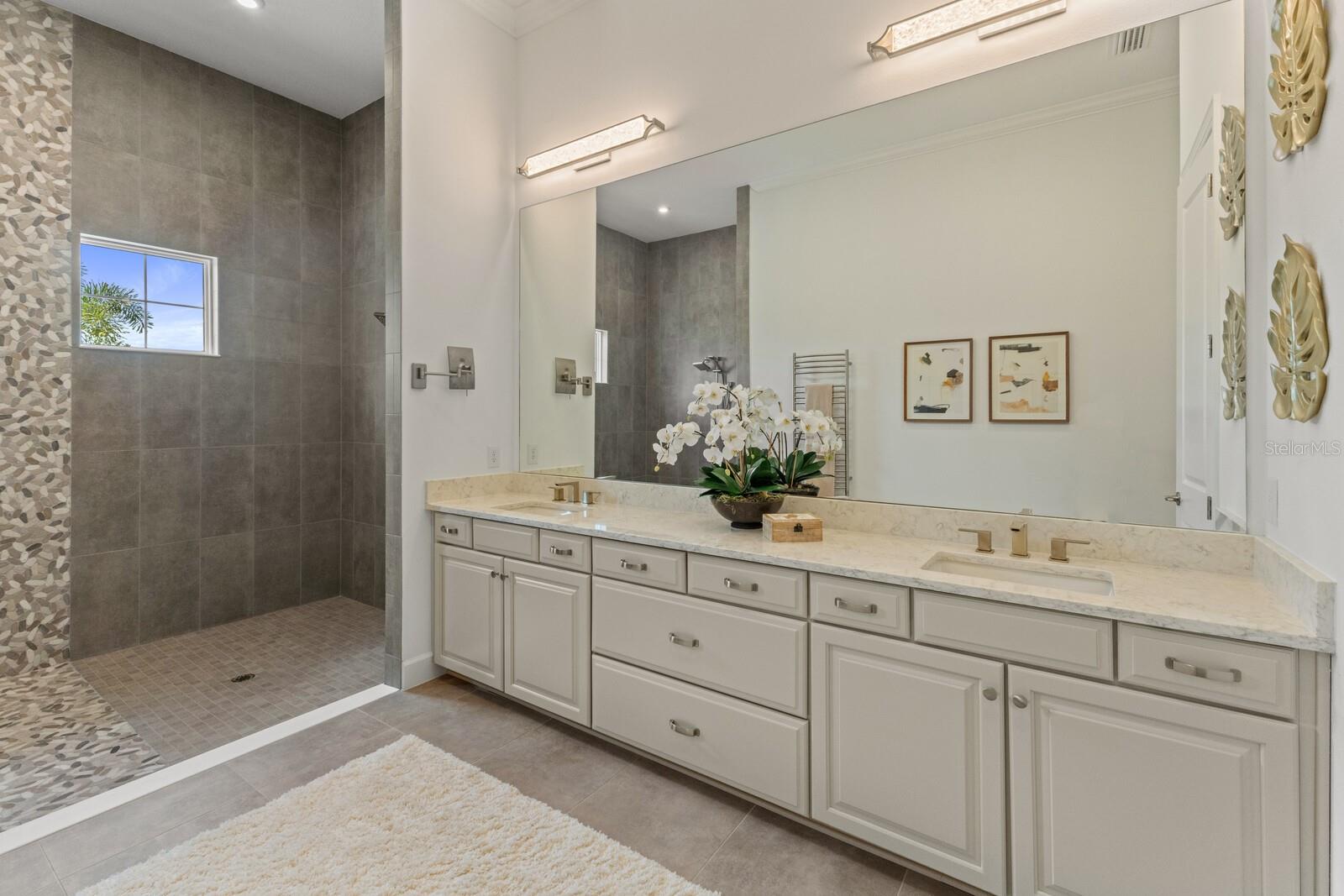 AZARIO ESPLANADE PH II SUBPH C-O - Residential