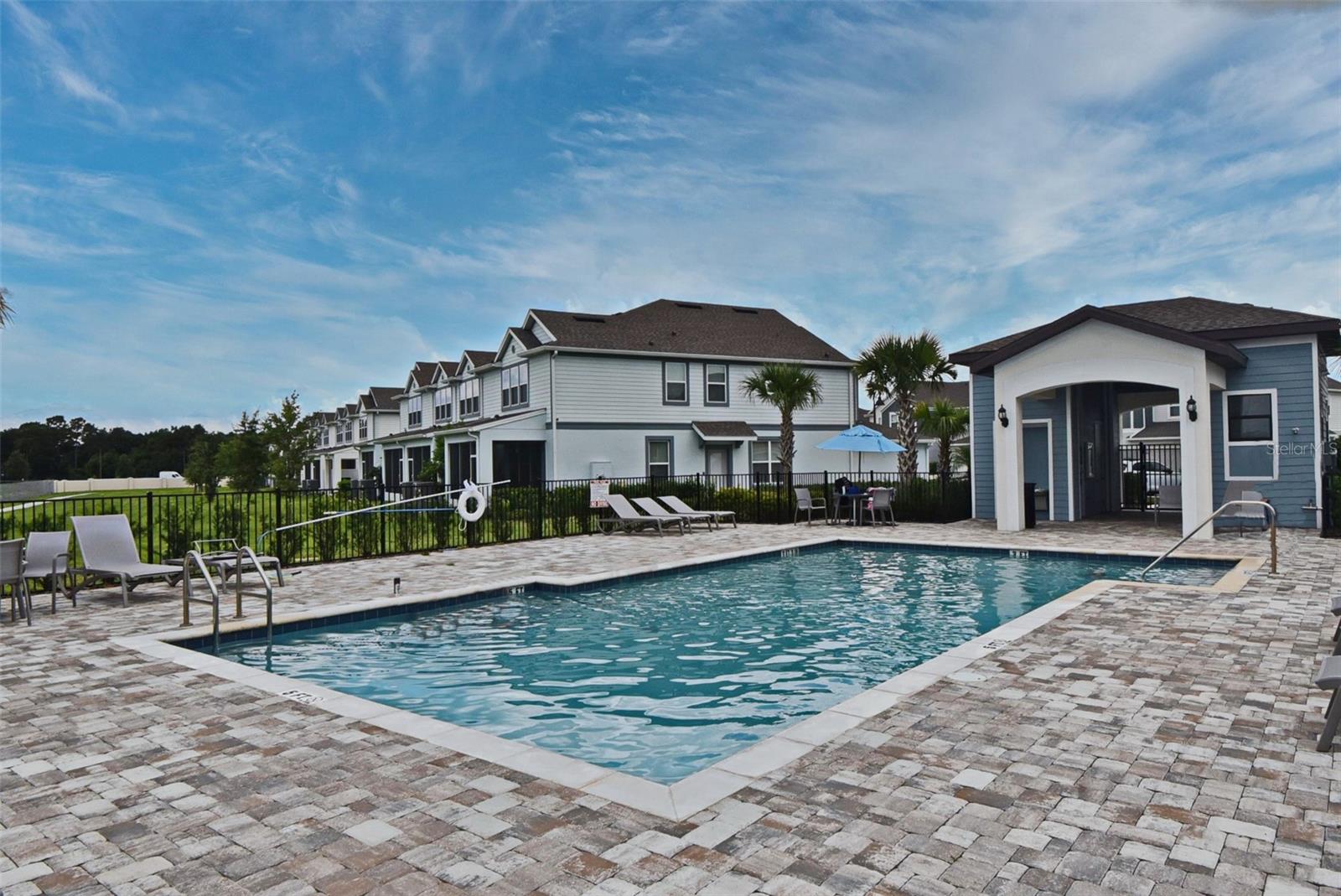 SOMERSET CROSSINGS - Residential Lease