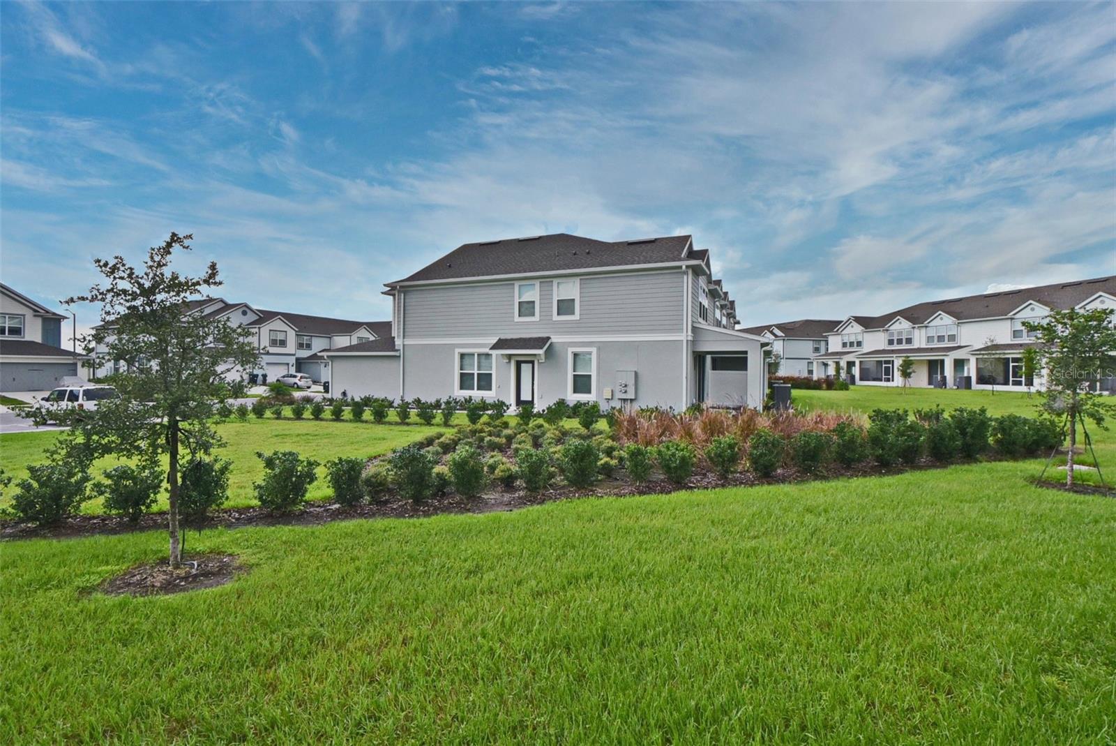 SOMERSET CROSSINGS - Residential Lease