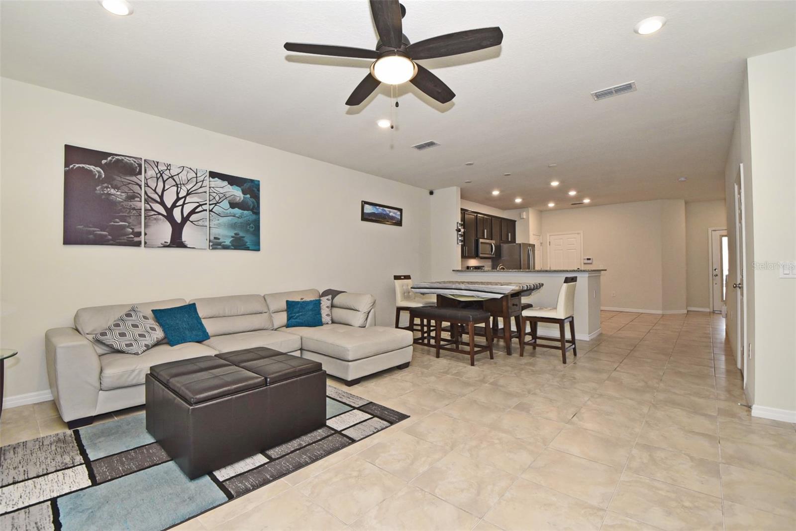 SOMERSET CROSSINGS - Residential Lease