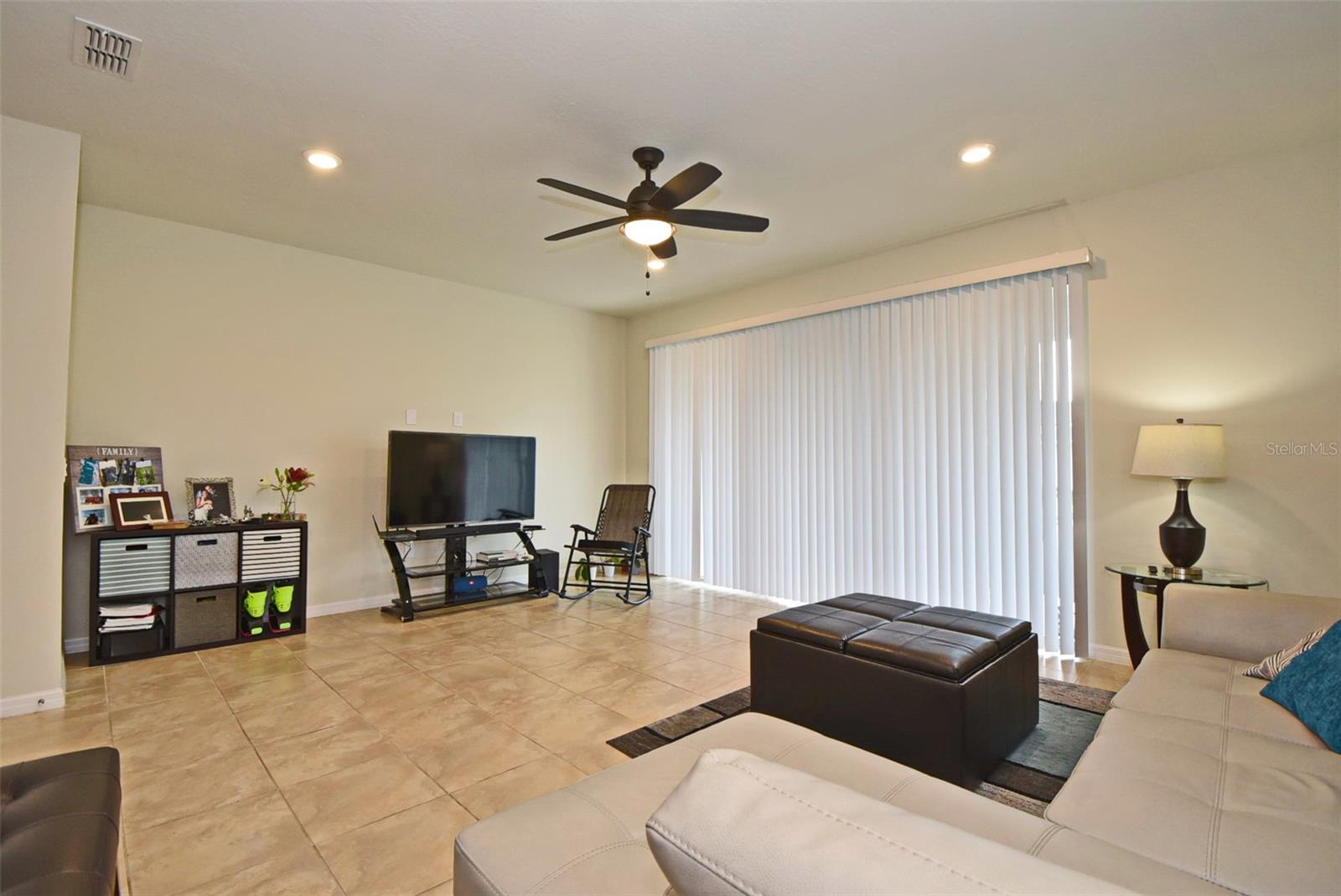 SOMERSET CROSSINGS - Residential Lease