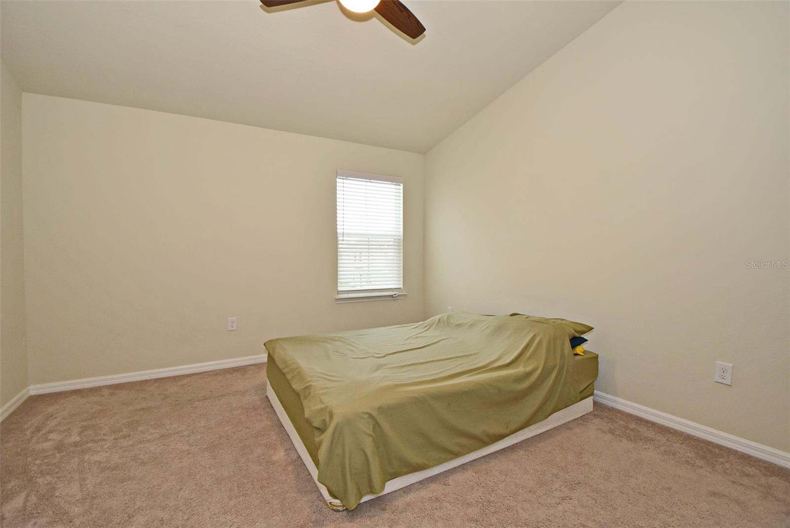 SOMERSET CROSSINGS - Residential Lease