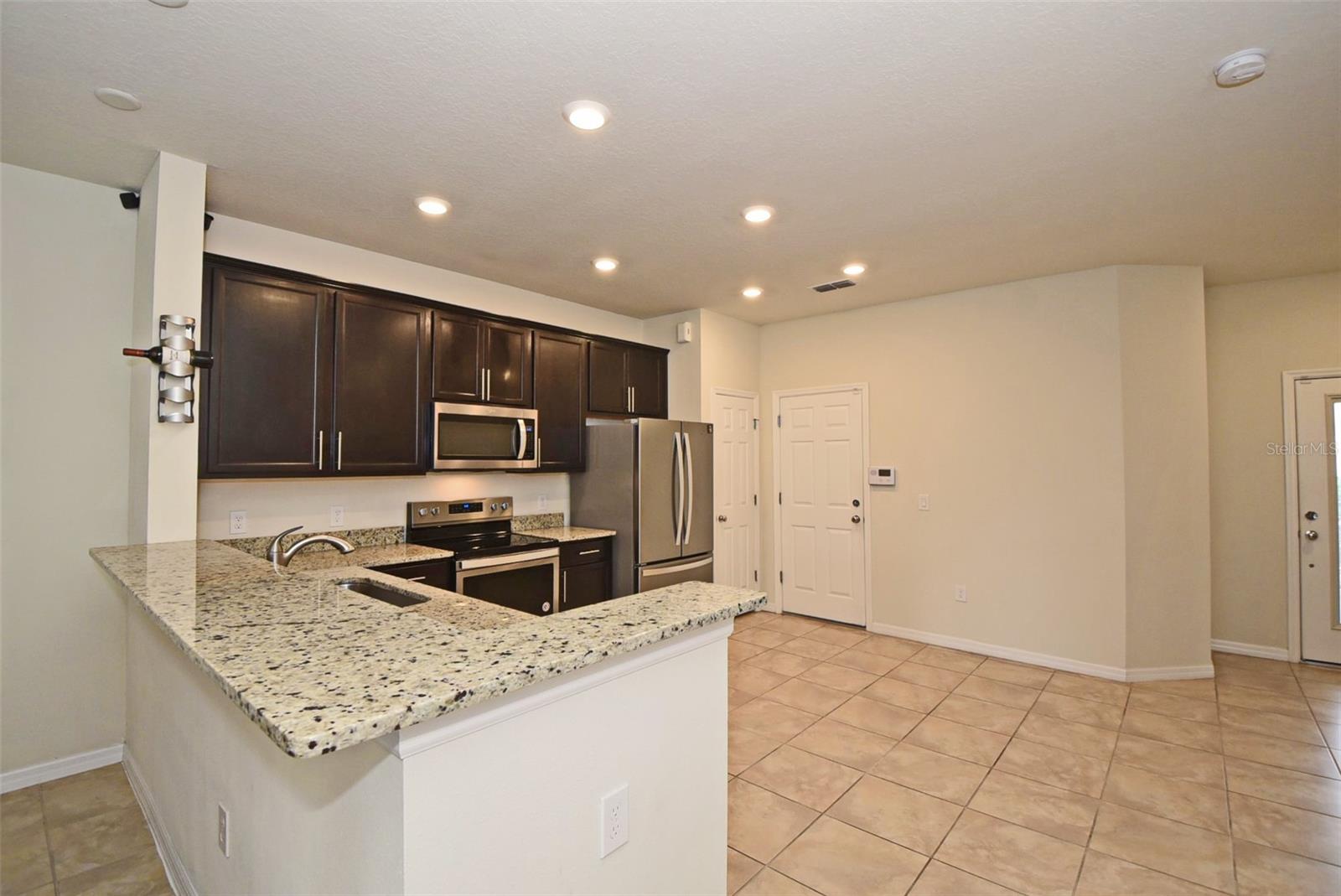 SOMERSET CROSSINGS - Residential Lease