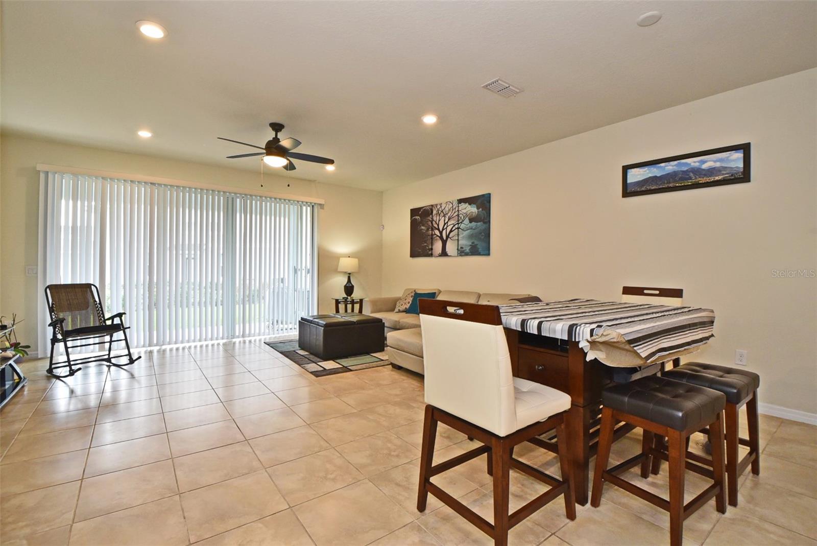 SOMERSET CROSSINGS - Residential Lease