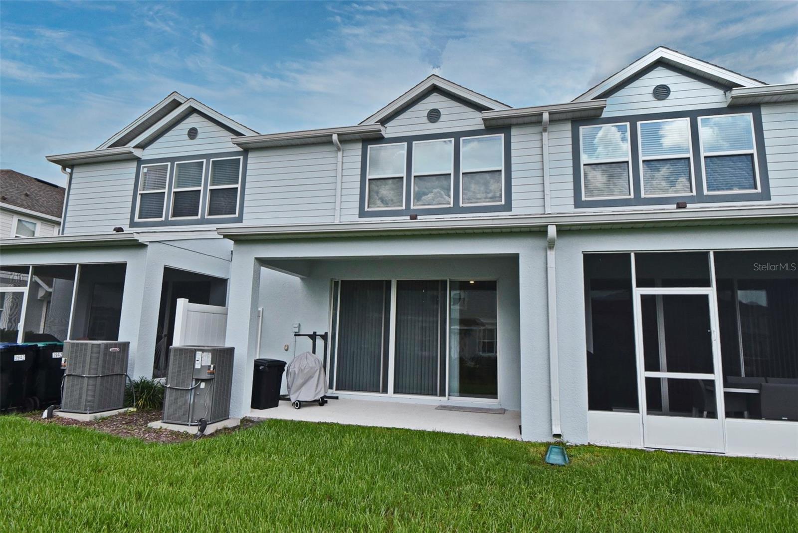 SOMERSET CROSSINGS - Residential Lease