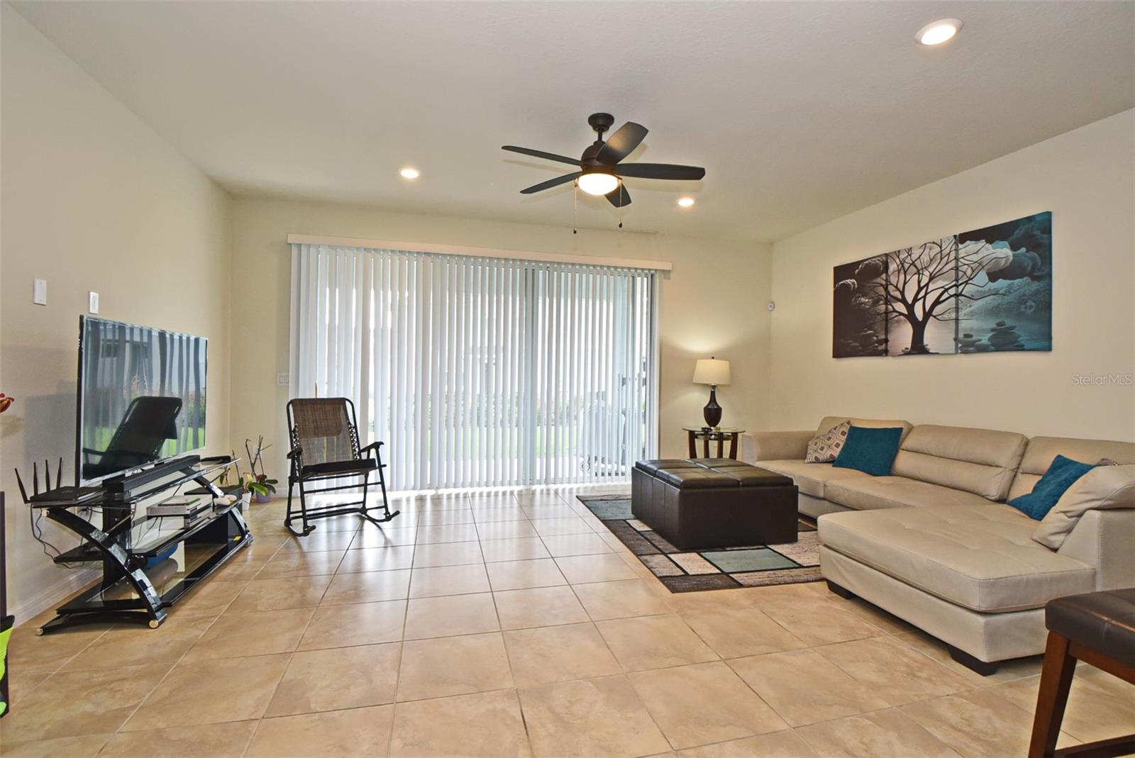 SOMERSET CROSSINGS - Residential Lease