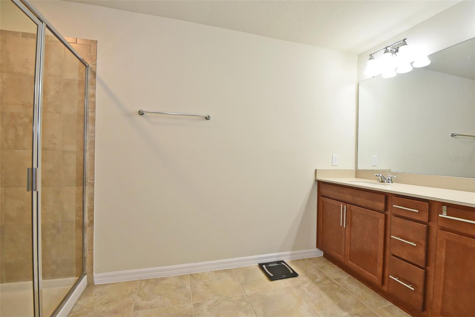 SOMERSET CROSSINGS - Residential Lease