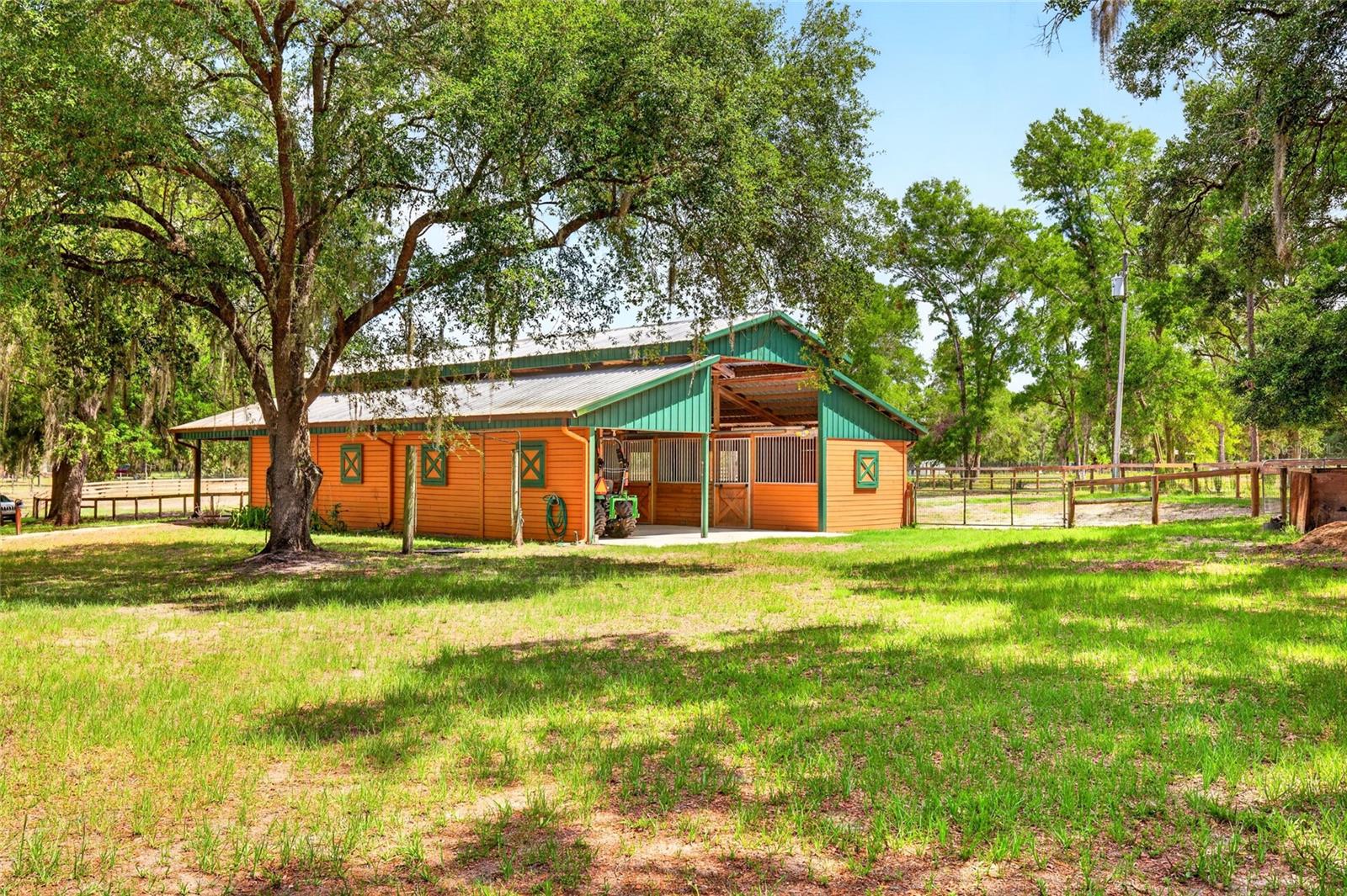 FOX GROVE FARMS - Residential