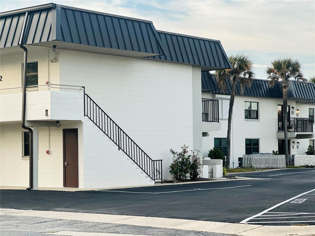 Photo of 2101 N Atlantic Avenue #220, Daytona Beach, FL 32118 (MLS # V4946162)