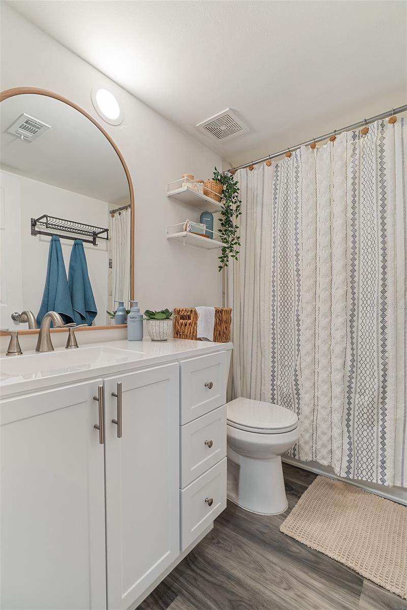 CANAVERAL BAY CONDO PH VII - Residential