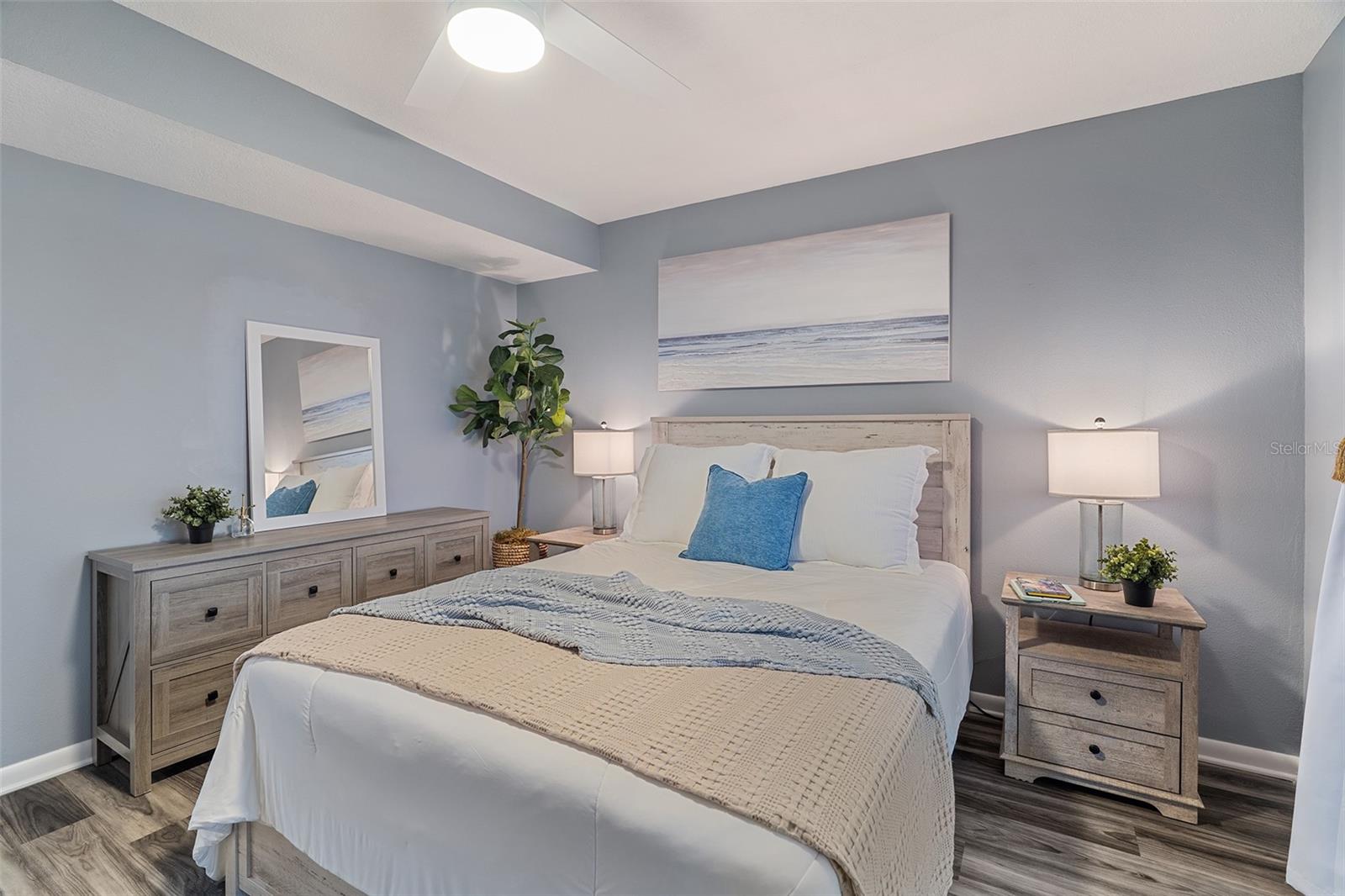 CANAVERAL BAY CONDO PH VII - Residential
