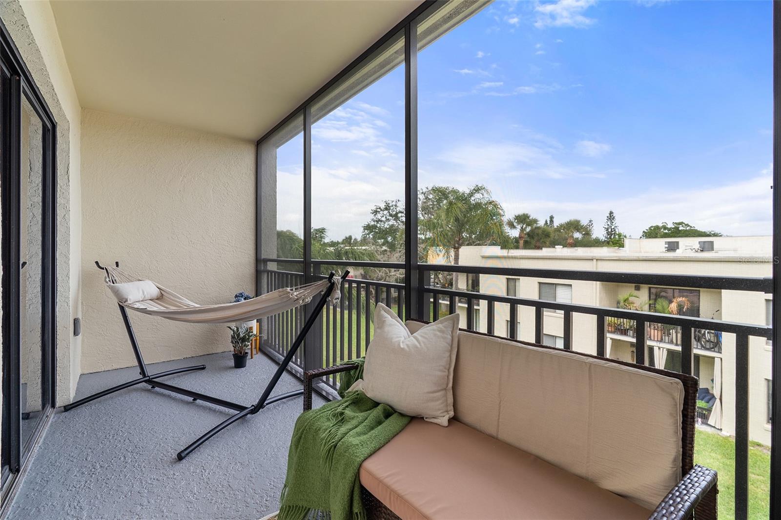 CANAVERAL BAY CONDO PH VII - Residential