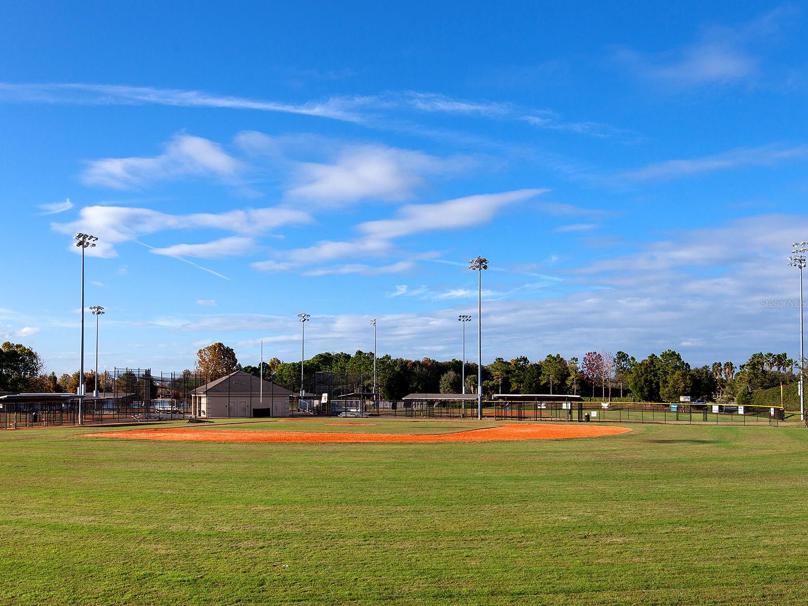 THE TWNHMS AT LIGHTHOUSE COVE IV - Residential