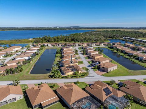 A home in LAKE WALES