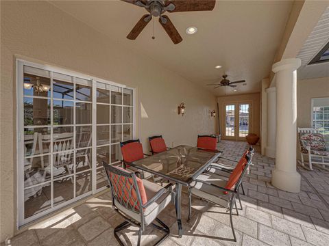 A home in LAKE WALES