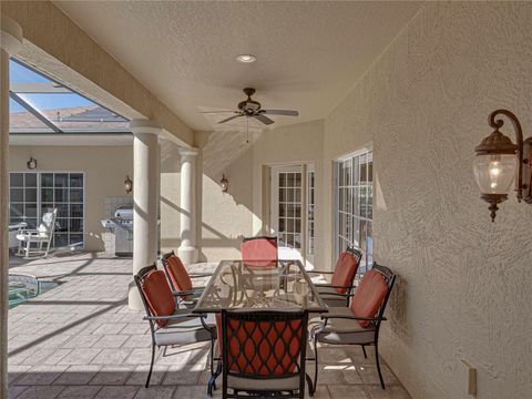 A home in LAKE WALES