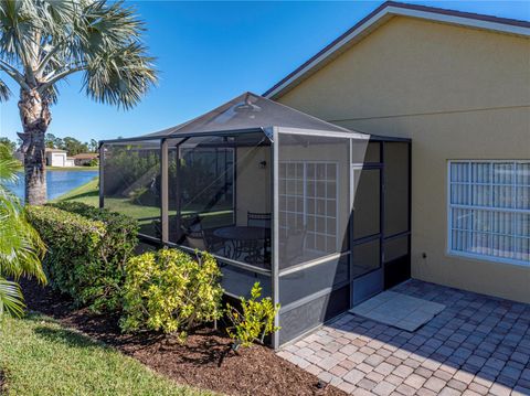 A home in LAKE WALES