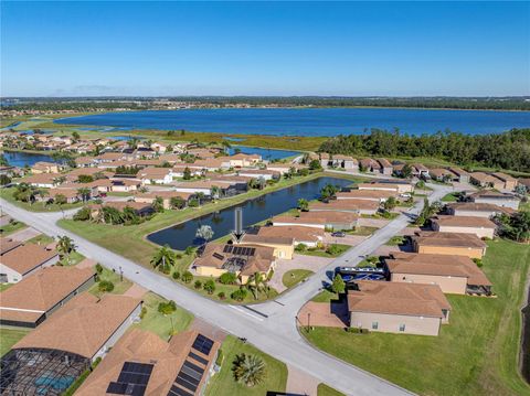 A home in LAKE WALES