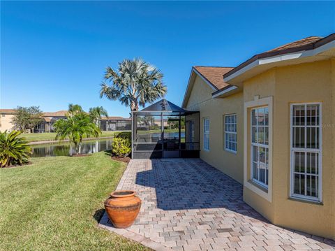 A home in LAKE WALES