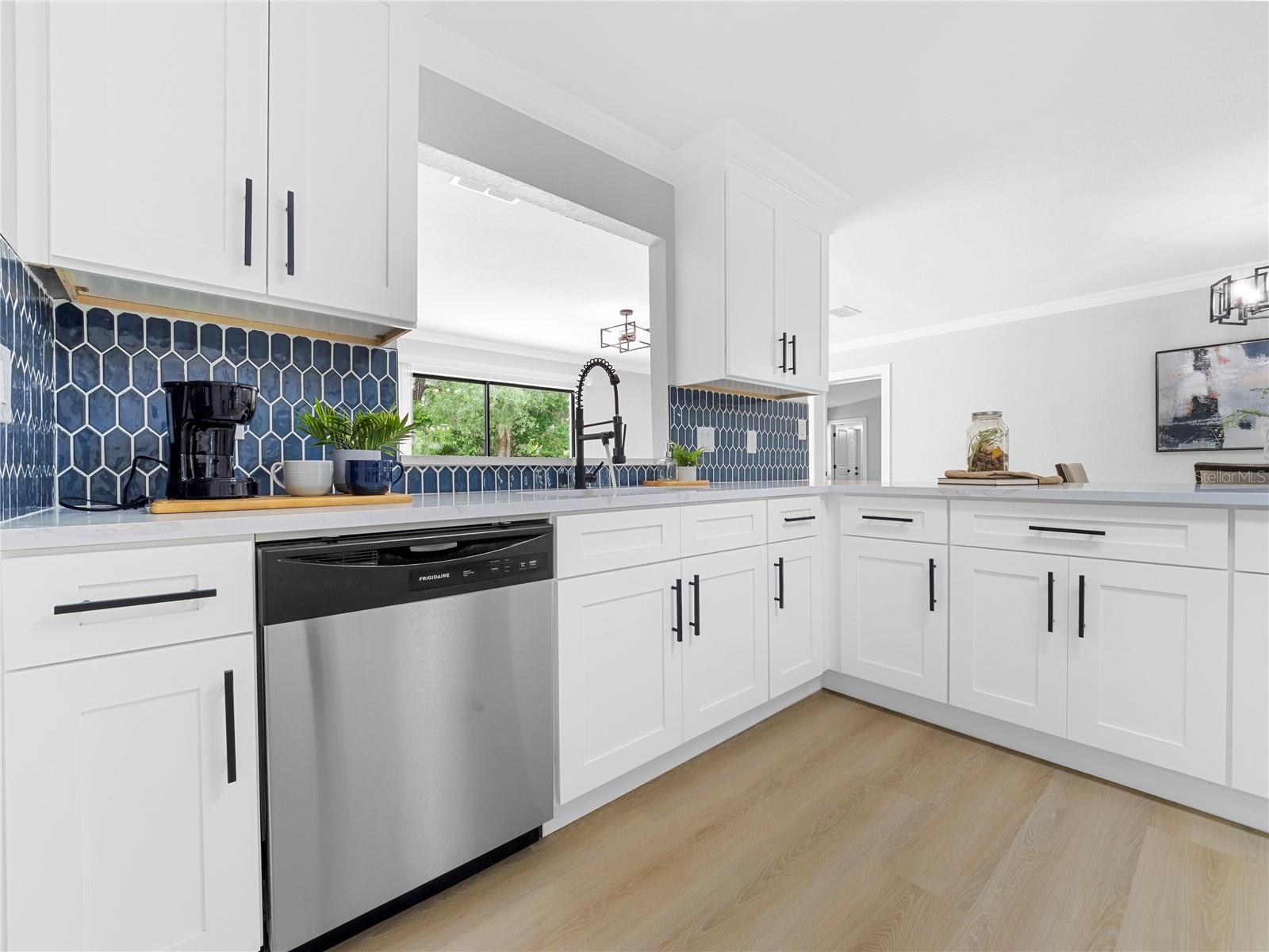 CARROLLWOOD ESTATES - Residential