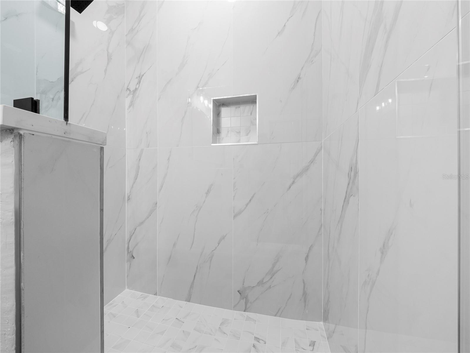 CARROLLWOOD ESTATES - Residential