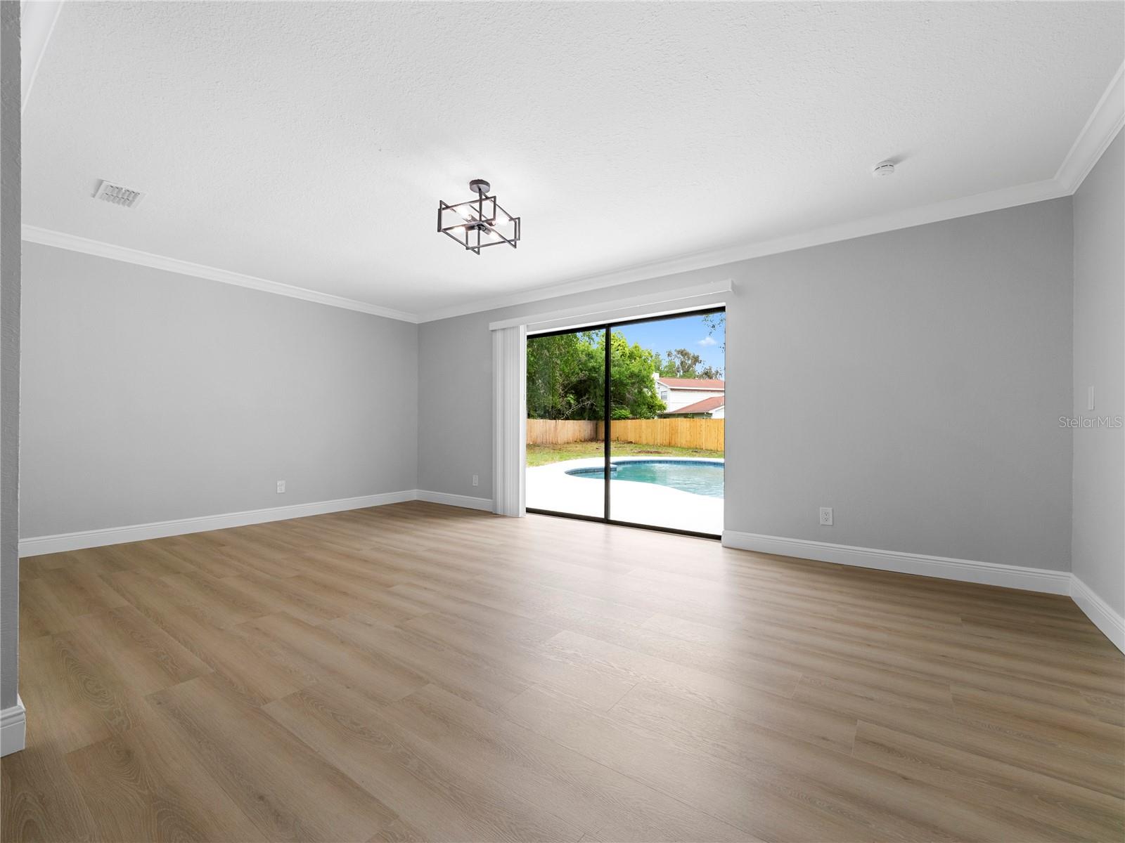 CARROLLWOOD ESTATES - Residential