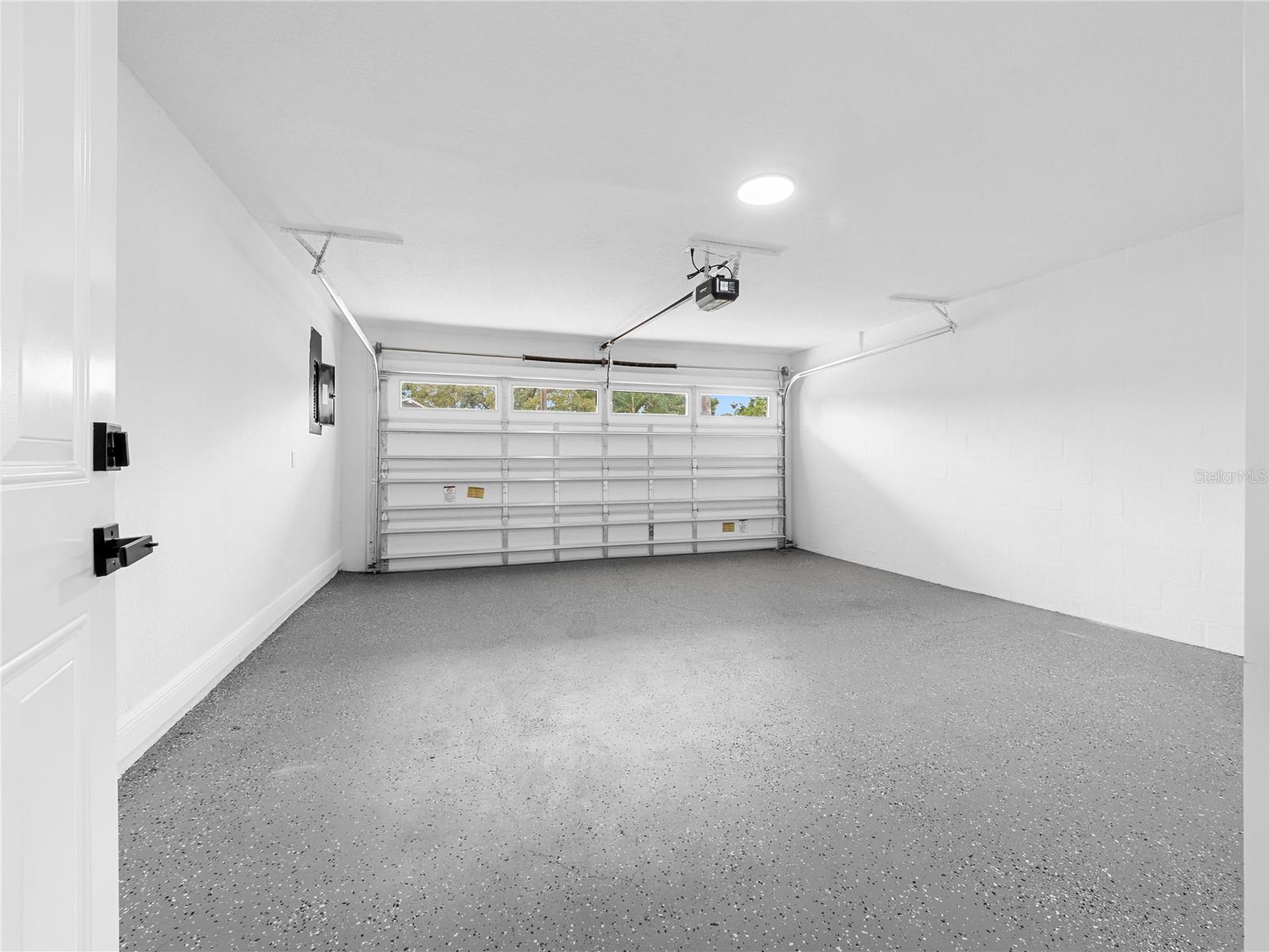 CARROLLWOOD ESTATES - Residential