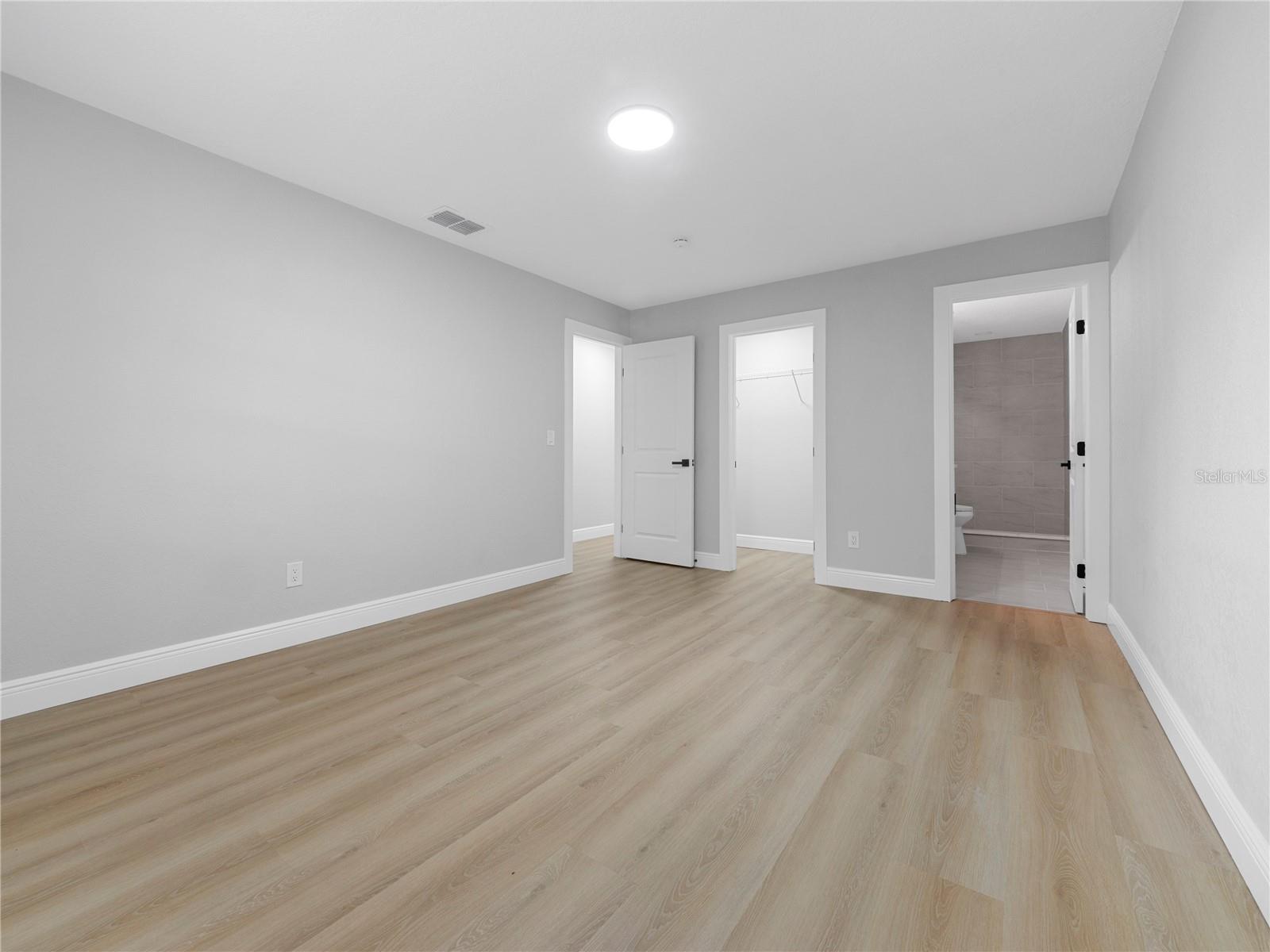 CARROLLWOOD ESTATES - Residential