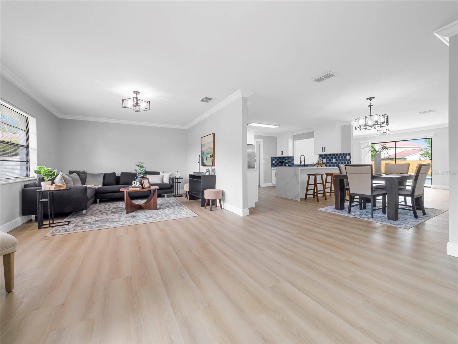 CARROLLWOOD ESTATES - Residential