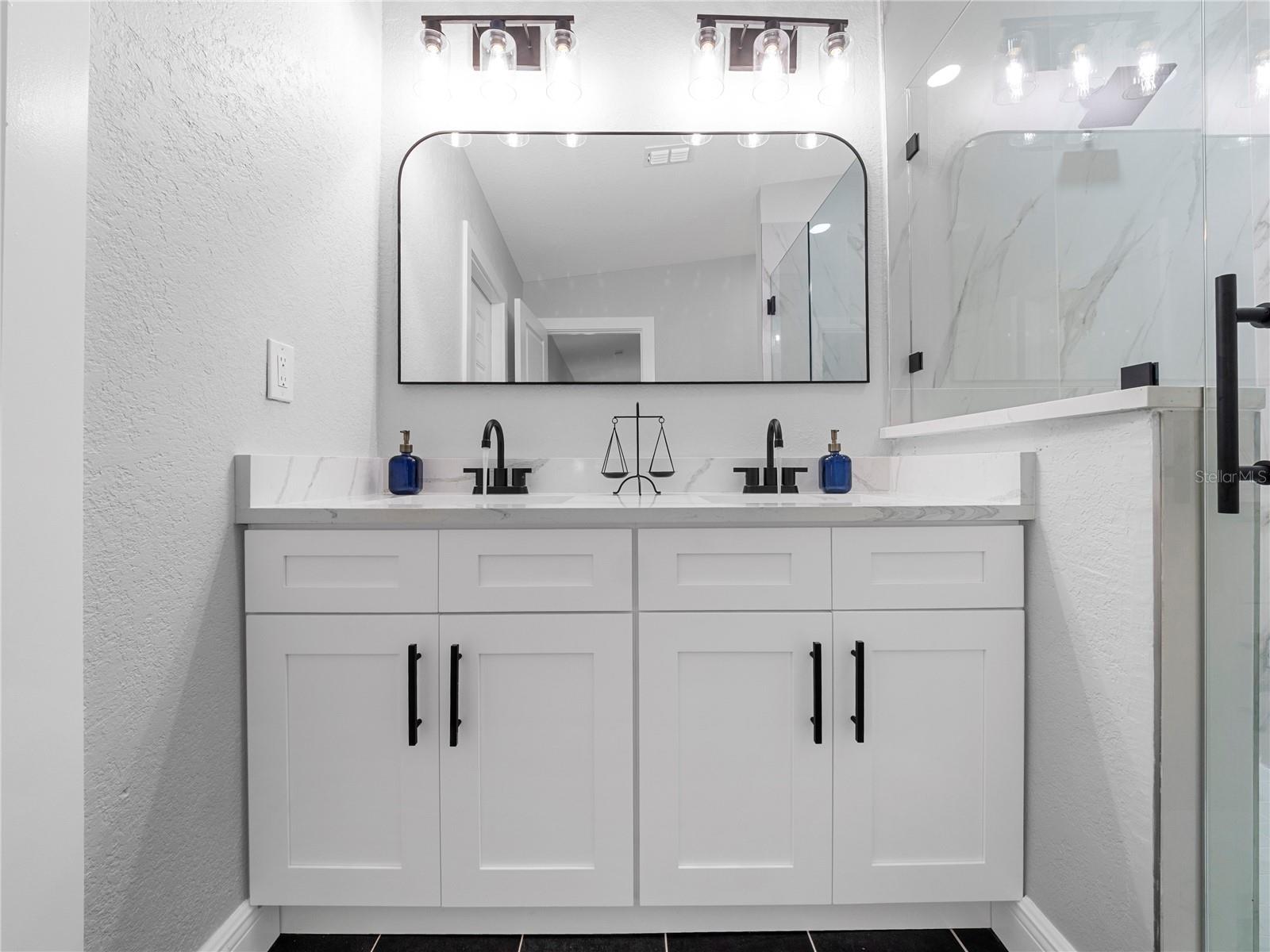 CARROLLWOOD ESTATES - Residential